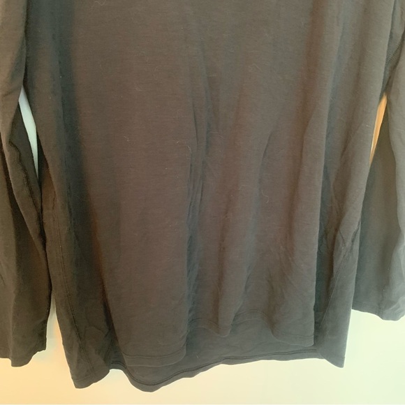 Lululemon Black Scoop Neck Long Sleeve Tee 8 - Picture 4 of 7
